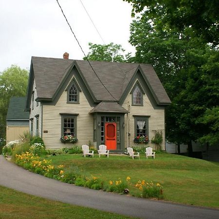 Fisherman'S Daughter B&B Mahone Bay Eksteriør bilde